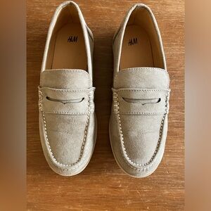 Boys H and M dress shoes